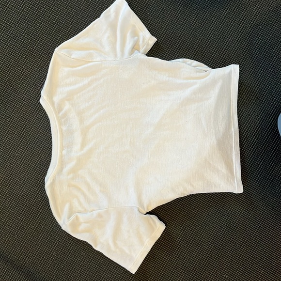 Wilfred free size small white crop t-shirt - Picture 2 of 3